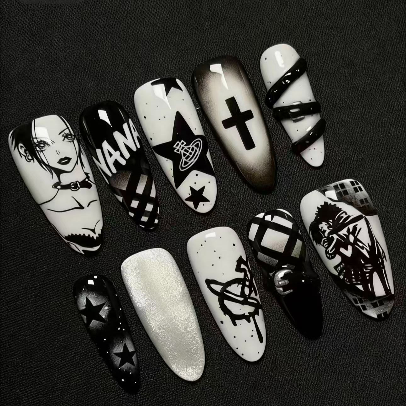 Nail Art - Unhas Postiças NANA Estilo Punk, Estética